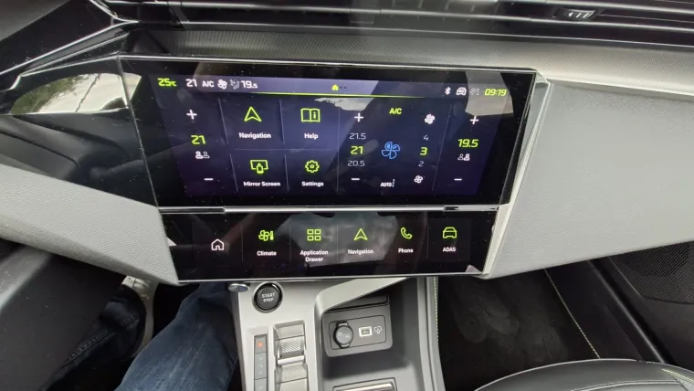 Malo drugačiji test: Peugeot u Istri i na Kvarneru predstavio novi 408 i osvježene modele