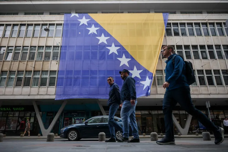 Pogledajte kako izgleda Sarajevo na dan utakmice, snimljeno i poznato lice