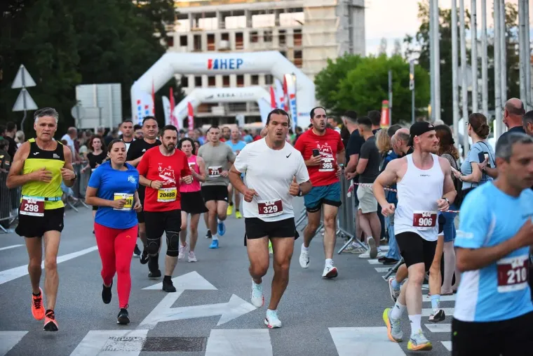 Vi&scaron;e od tisuću sudionika i kenijski trijumf obilježili veliku utrku