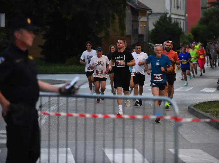 Vi&scaron;e od tisuću sudionika i kenijski trijumf obilježili veliku utrku