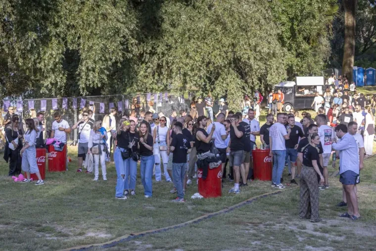 Pampas je gorio! Pogledajte ovo ludilo, svjetske DJ zvijezde stigle u Hrvatsku, do zore nisu stali
