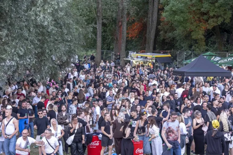 Pampas je gorio! Pogledajte ovo ludilo, svjetske DJ zvijezde stigle u Hrvatsku, do zore nisu stali