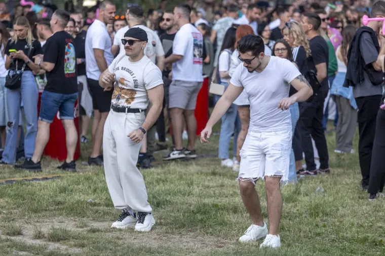 Pampas je gorio! Pogledajte ovo ludilo, svjetske DJ zvijezde stigle u Hrvatsku, do zore nisu stali
