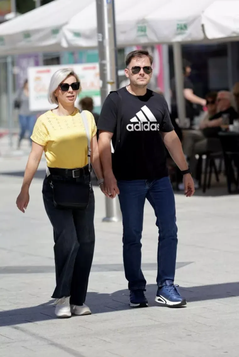 &Scaron;pica puna zanimljivih lica, ali jedna brineta prekrivena tetovažama ukrala je sve poglede