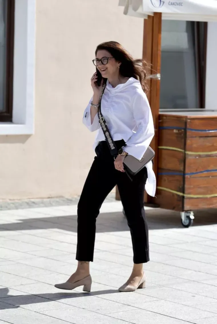 &Scaron;pica puna zanimljivih lica, ali jedna brineta prekrivena tetovažama ukrala je sve poglede