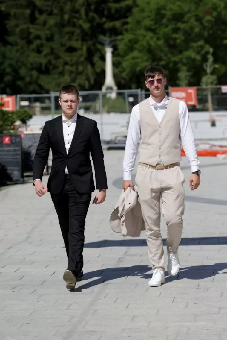 &Scaron;pica puna zanimljivih lica, ali jedna brineta prekrivena tetovažama ukrala je sve poglede