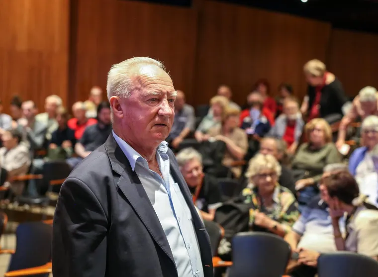 U Lisinskom održan koncert partizanske pjesme: Među gostima poznata lica, evo tko se pojavio