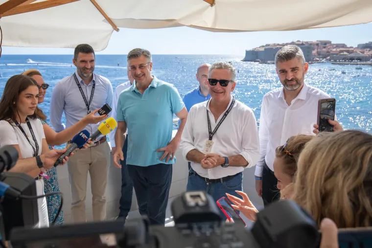 Plenković u Dubrovniku naletio na LeBrona Jamesa: Tražio i dobio ono &scaron;to svi žele