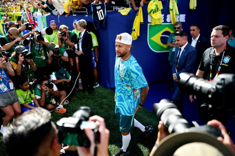 Brazilske navijačice su stigle, temperatura na stadionu je porasla
