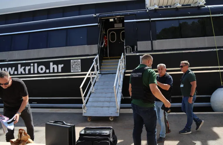 Policijski očevid nakon tragedije u Splitskim vratima: Katamaran uplovio u Mlini na Braču
