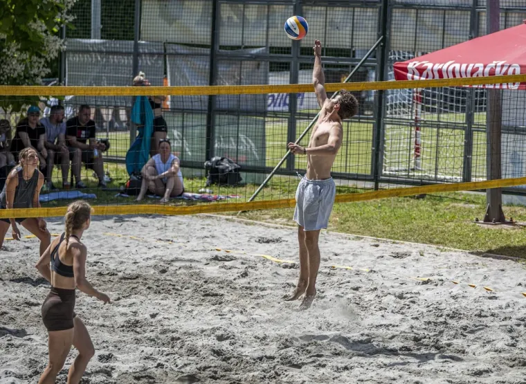 Svjetsko na horizontu, ali Dubovac krade pažnju: Odbojka na pijesku odu&scaron;evila prisutne!