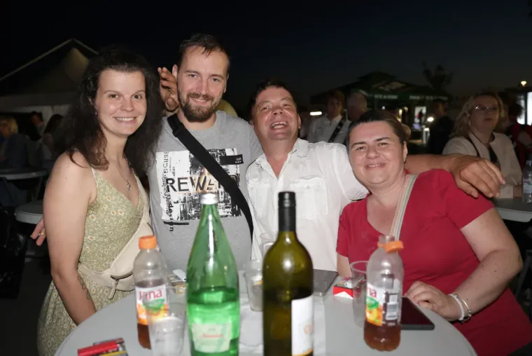 Kamere su ih obožavale: Ove ljepotice obilježile su Gra&scaron;in koncert u Nedeli&scaron;ću