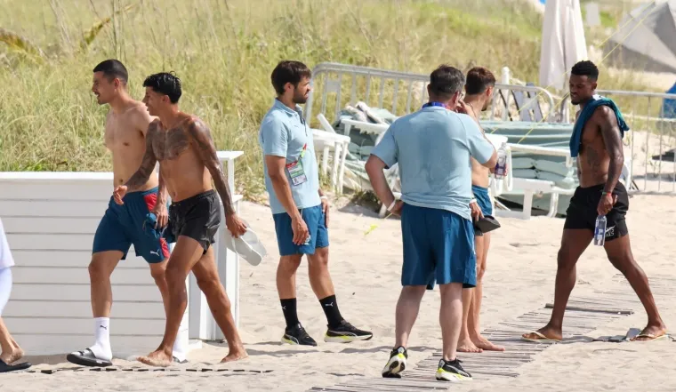 Ba&scaron; je lijepo vidjeti ih ovako opu&scaron;tene: Zgodni igrači Portugala pokazali isklesana tijela