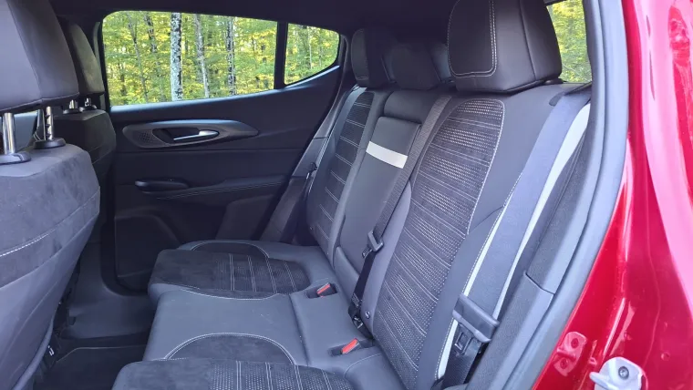 Vozili smo uzbudljivi novi SUV: Osvaja emocijama, a jedan prekidač mijenja sve