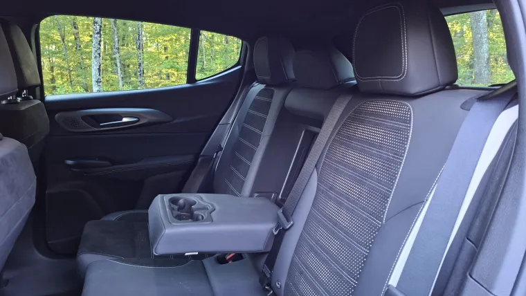 Vozili smo uzbudljivi novi SUV: Osvaja emocijama, a jedan prekidač mijenja sve