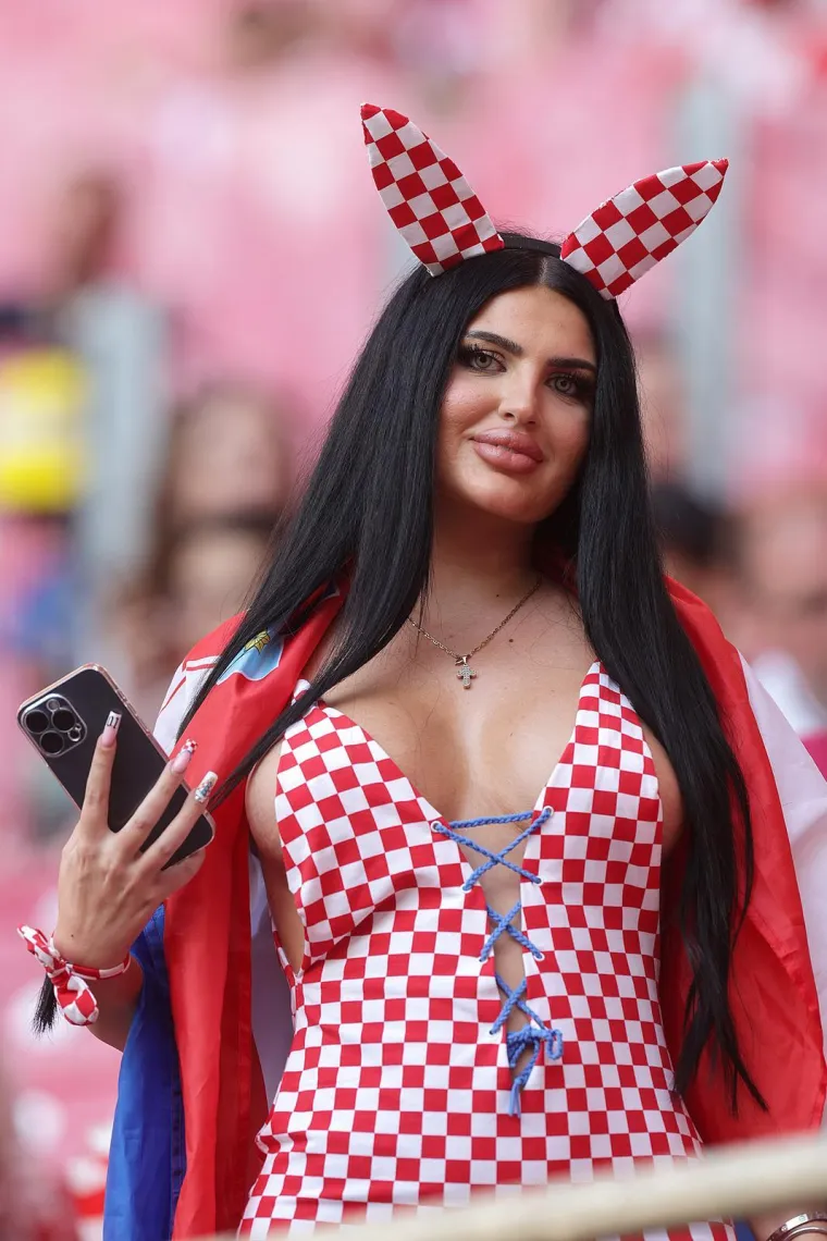 Vatrena Magdalena spremna za utakmicu: Atraktivna Hrvatica ovako izgleda bez trunke Photoshopa