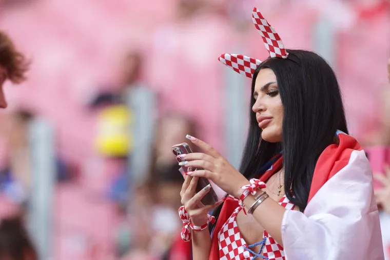 Vatrena Magdalena spremna za utakmicu: Atraktivna Hrvatica ovako izgleda bez trunke Photoshopa