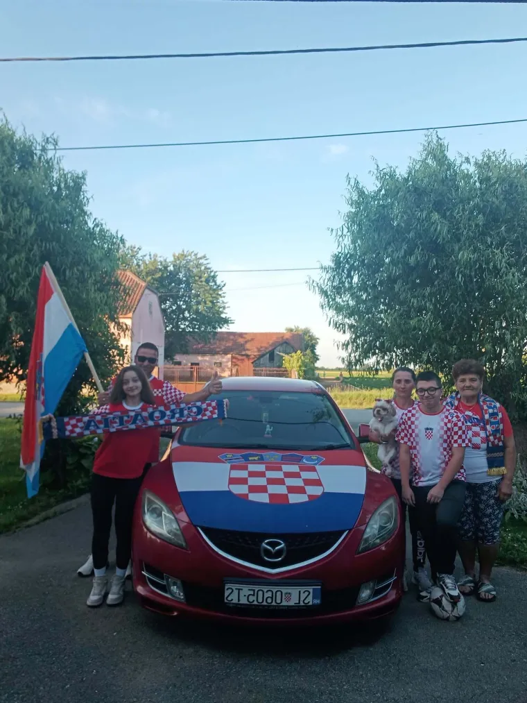 Ludi ste! U kockice ste obukli pse, automobile i kuće: Ovo su najbolje fotografije