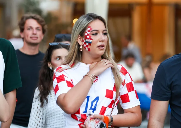Jedna zemlja, ista emocija! Ovako izgleda navijanje za Vatrene diljem Hrvatske