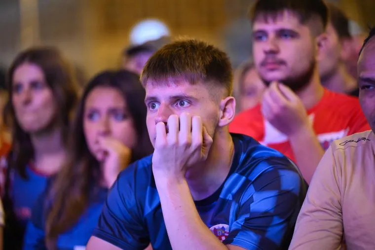 Jedna zemlja, ista emocija! Ovako izgleda navijanje za Vatrene diljem Hrvatske