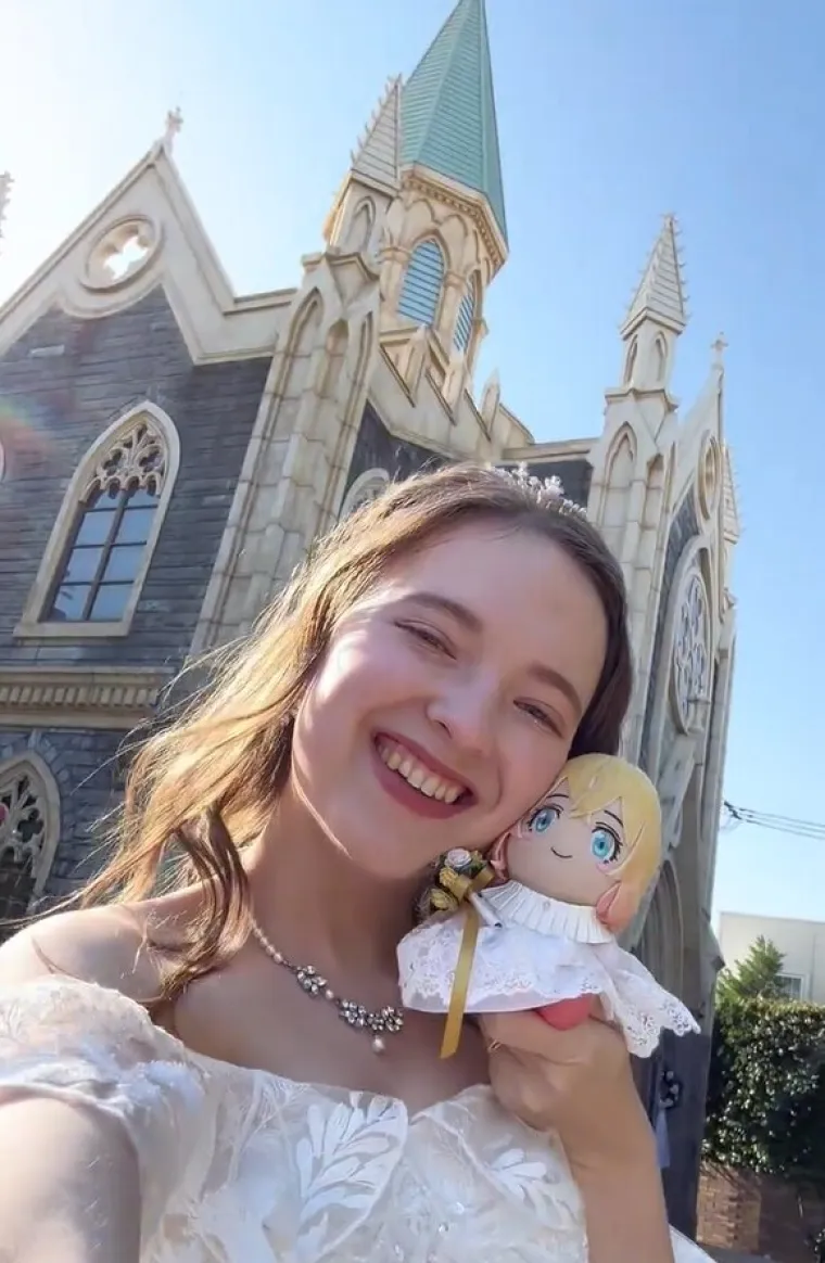 Udala se za anime lika: S njom je organizirala vjenčanje iz snova i potro&scaron;ila tisuće eura