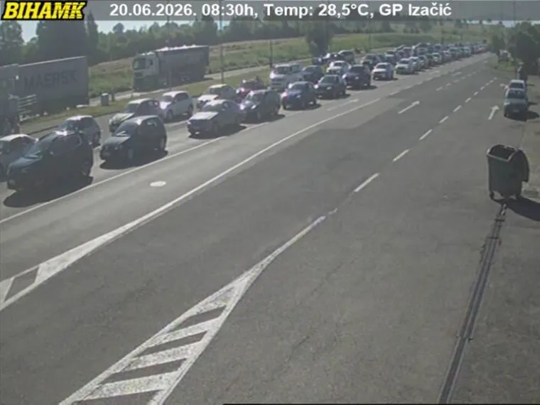 Gužve prema Jadranu: Kolone vozila protežu se kilometrima
