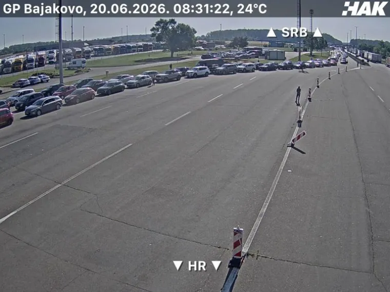 Gužve prema Jadranu: Kolone vozila protežu se kilometrima