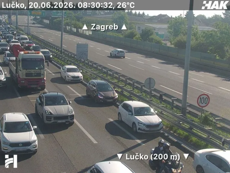 Gužve prema Jadranu: Kolone vozila protežu se kilometrima