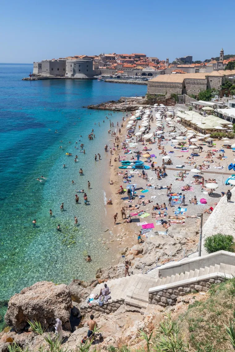 More je danas glavno okupljali&scaron;te, blago onima koji su tamo! Ovo su scene iz Splita i Dubrovnika