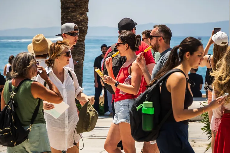 Paklene vrućine, a plaže se pune: Pogledajte kako je izgledao prvi dan ljeta diljem Hrvatske
