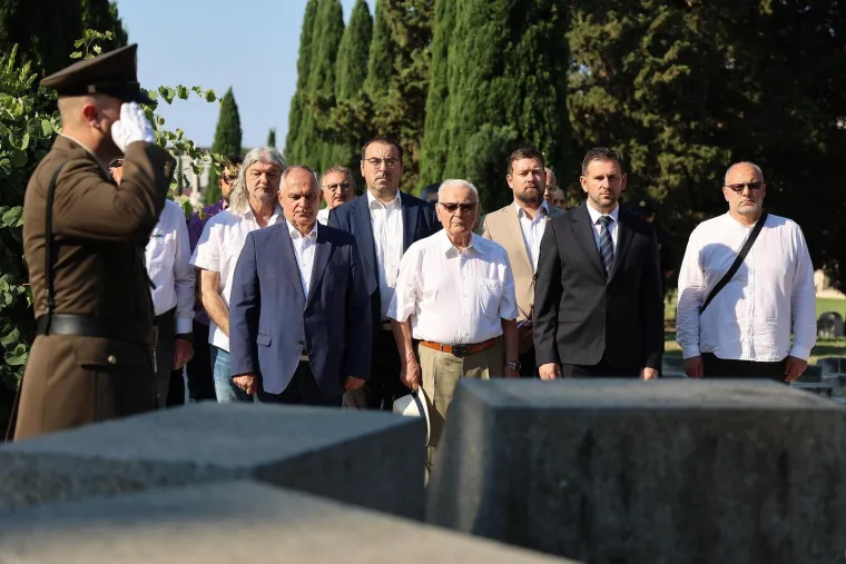Od Posavine preko Kvarnera do Dalmacije: Poklonili se partizanima, pogledajte ove slike