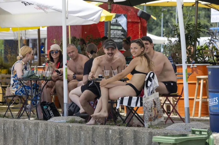 Spas od paklenih vrućina prona&scaron;li na Dravi: Ovako Osječani provode neradni ponedjeljak