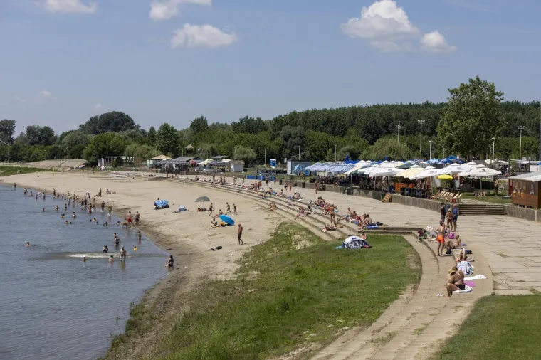 Spas od paklenih vrućina prona&scaron;li na Dravi: Ovako Osječani provode neradni ponedjeljak