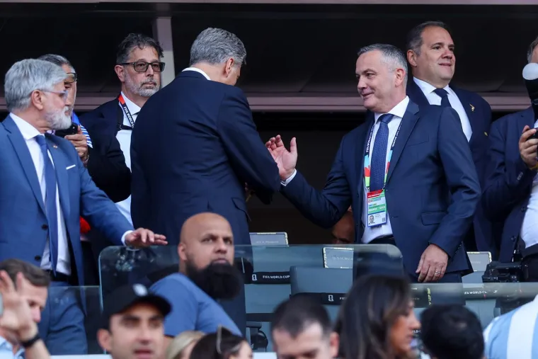 Premijer privukao pozornost: Pogledajte u čijem dru&scaron;tvu Plenković gleda utakmicu