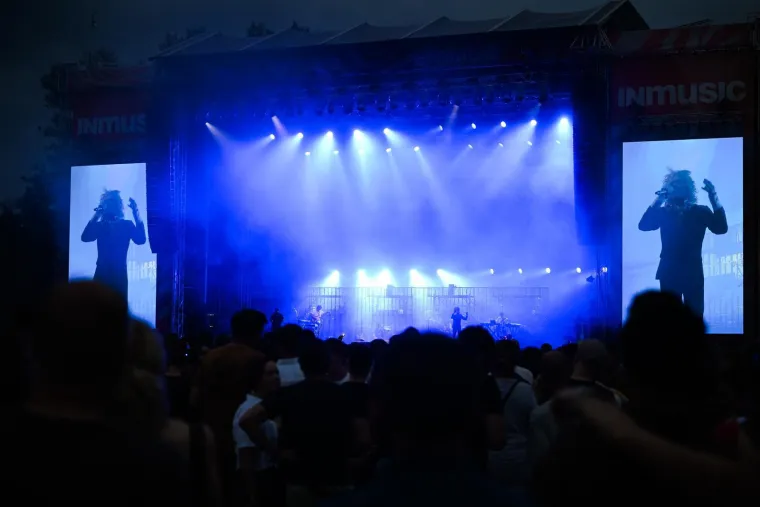 Dame iz prvog reda ukrale show: Ovako je izgledala druga večer INmusic festivala