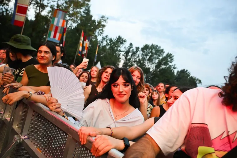 Dame iz prvog reda ukrale show: Ovako je izgledala druga večer INmusic festivala