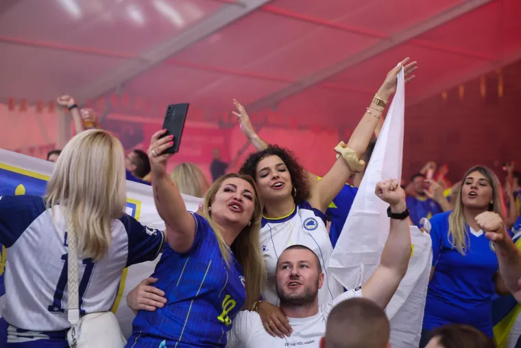 Noć za pamćenje: Ono &scaron;to su Zmajevi uradili pokrenulo je lavinu emocija, pogledajte prizore iz BiH