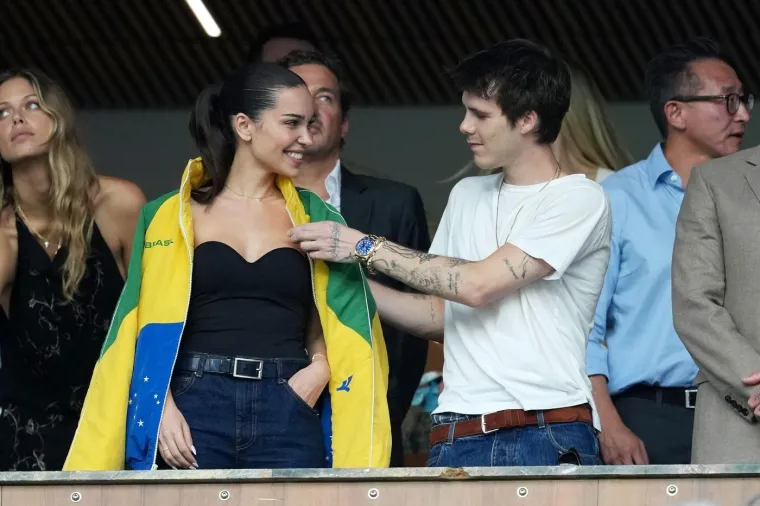 Omiljena snaha Victorije Beckham? Evo tko je deset godina starija djevojka Cruza Beckhama (21)