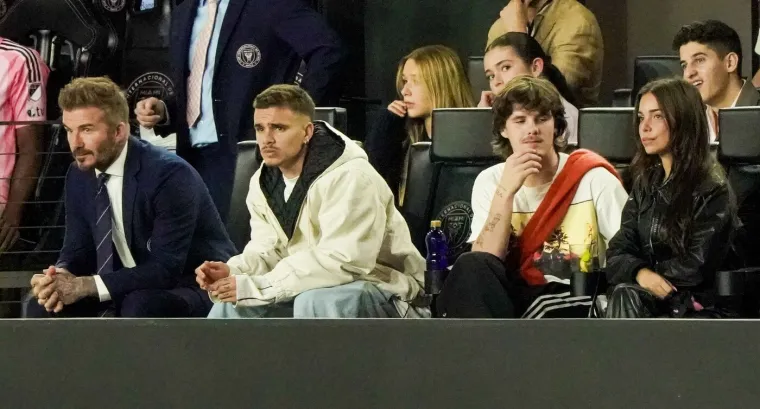 Omiljena snaha Victorije Beckham? Evo tko je deset godina starija djevojka Cruza Beckhama (21)