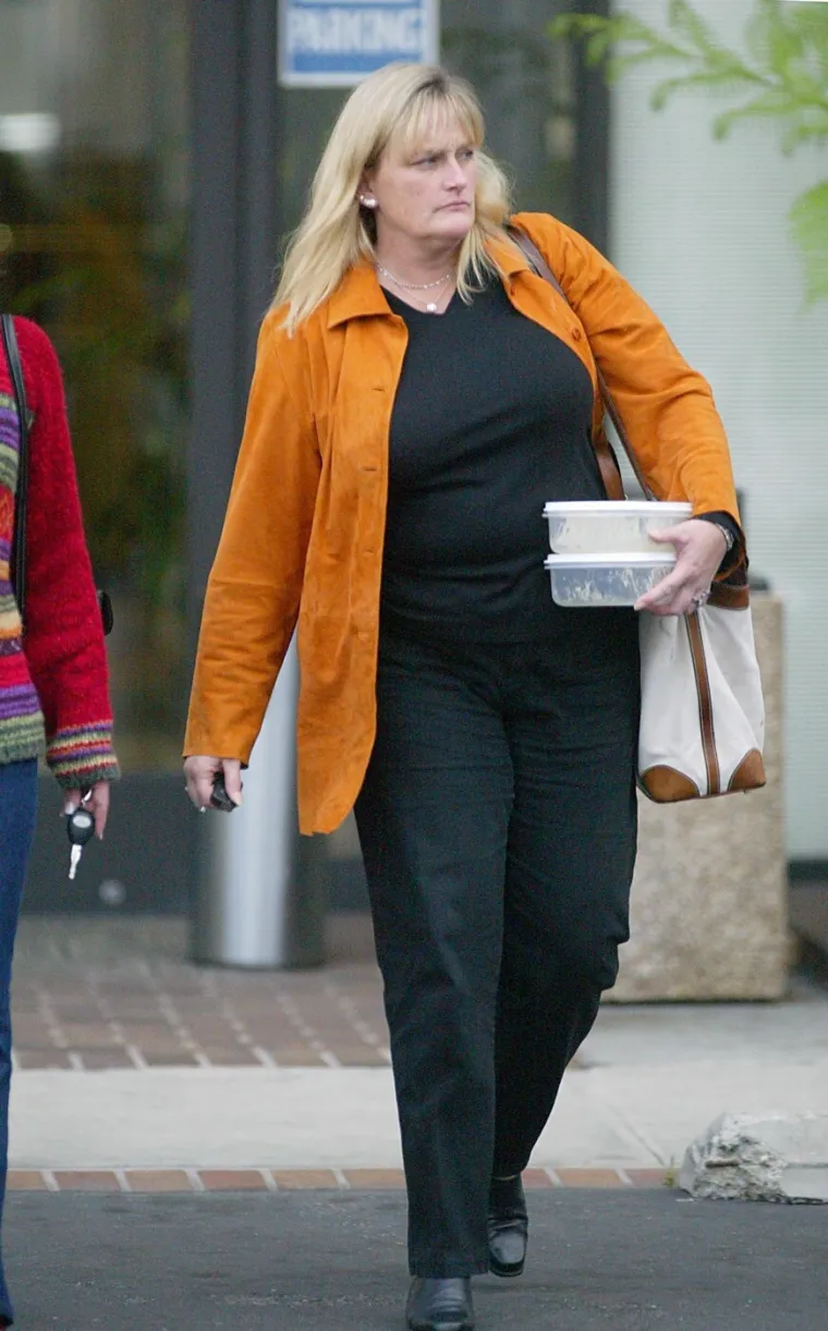 Rodila Michaelu Jacksonu djecu, pobijedila te&scaron;ku bolest pa nestala: Gdje je danas Debbie Rowe?