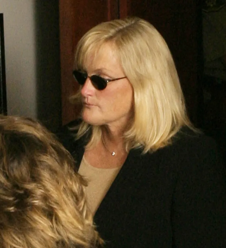 Rodila Michaelu Jacksonu djecu, pobijedila te&scaron;ku bolest pa nestala: Gdje je danas Debbie Rowe?