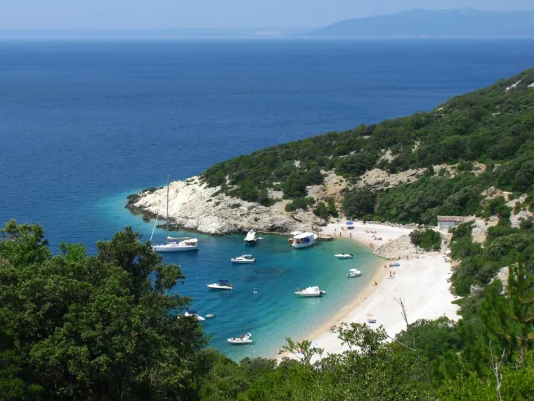 Svjetski mediji bruje o ovih 14 najljep&scaron;ih hrvatskih plaža: Skrivaju vi&scaron;e od sunca i mora