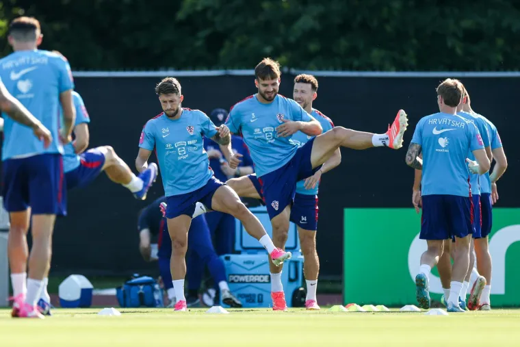 Zagrmilo na treningu: Vatreni imali nevidljivog i opasnog gosta kojeg se svi boje