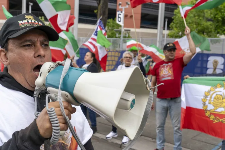 Eksplodirao novi skandal na SP-u! Iran i Egipat digli se protiv Pridea, FIFA gasila požar