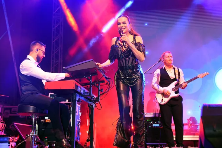 Plavi Orkestar i Severina zapalili Bjelovar: Ali delirij je nastao kad je pala prosidba!