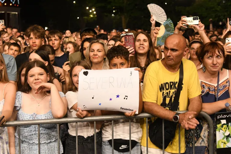 Plavi Orkestar i Severina zapalili Bjelovar: Ali delirij je nastao kad je pala prosidba!