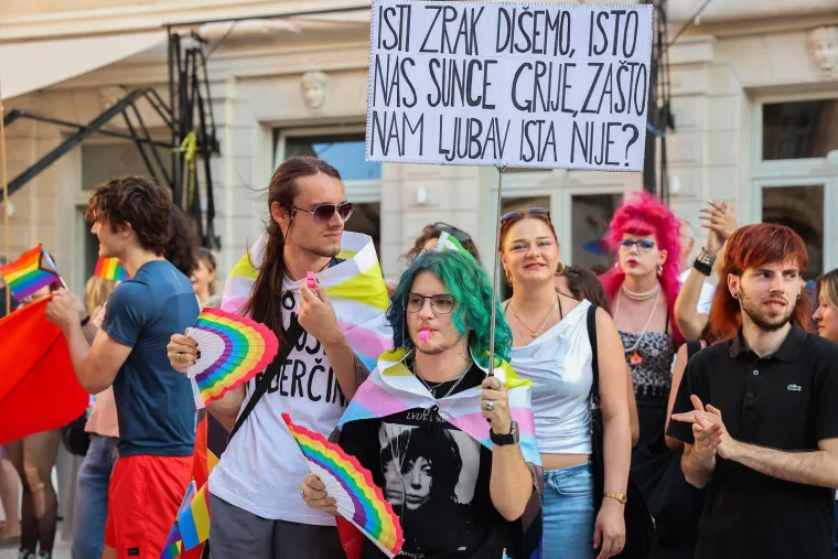 'Nije me mater rodila da mučin': Ovako je izgledala 15. Povorka ponosa u Splitu