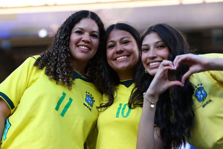Od Hrvatica i Bosanki do Kolumbijki i Brazilki: Ove navijačice su obilježile grupnu fazu SP-a