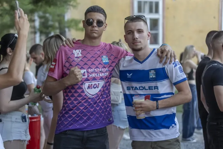 Drito zapalio Osijek: Tisuće mladih pretvorile dvori&scaron;te u veliki plesni podij