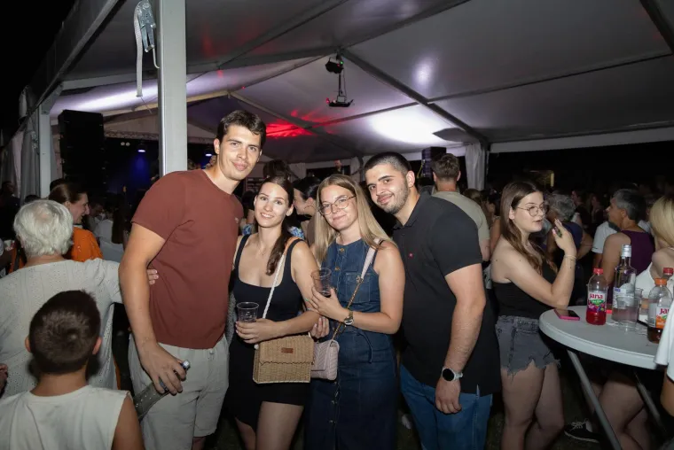 Fe&scaron;ta za pamćenje: Maja &Scaron;uput podigla publiku na noge, brojne ljepotice plesale na najveće hitove